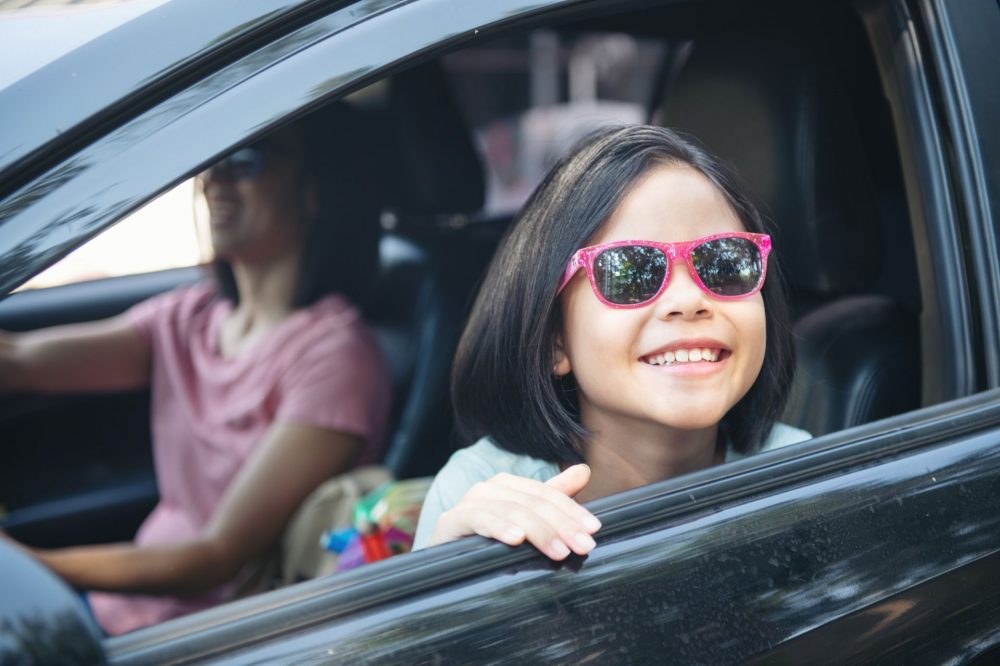 7 Safety Tips for Parents to Keep Their Children Safe on a Car Ride